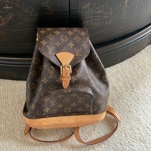 Authentic Louis Vuitton Montsouris MM Monogram Canvas Backpack